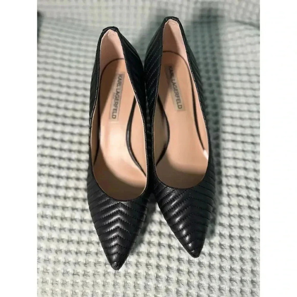 Karl Lagerfeld Rosette Quilted Pointed Toe Pumps | Black | 8.5 - Picture 3 of 15